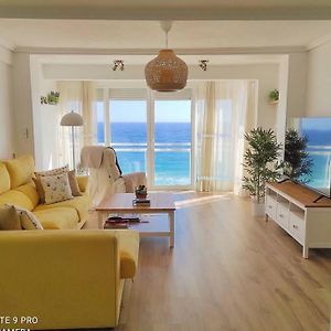 Adela Beach Apartment, lujo en 1ª línea de playa